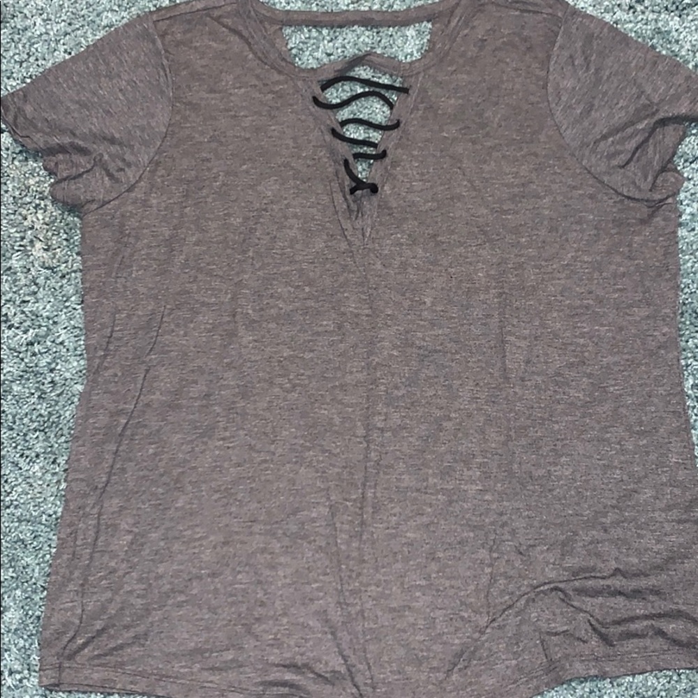 Criss cross neckline top 2X